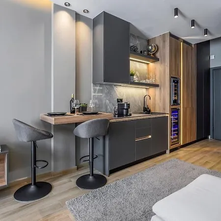 Aristotelian Virtues - Sophia Apartment Thessaloniki